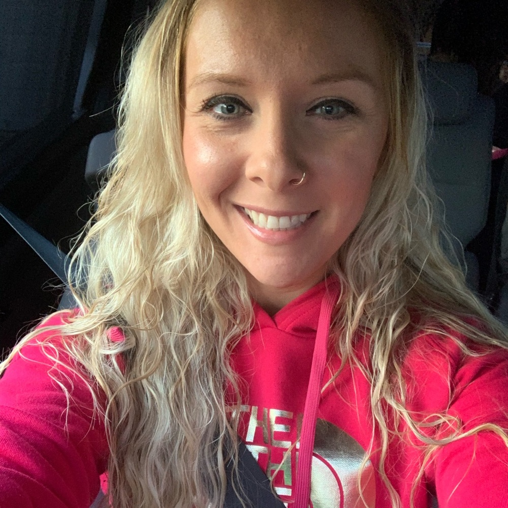 Meet your Posher, Stephanie